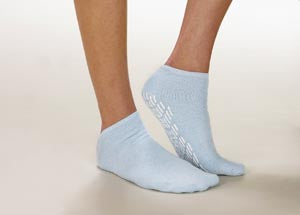 Adult Slippers, X-Large, Grey, 48/cs (70 cs/plt) - Cimadex International